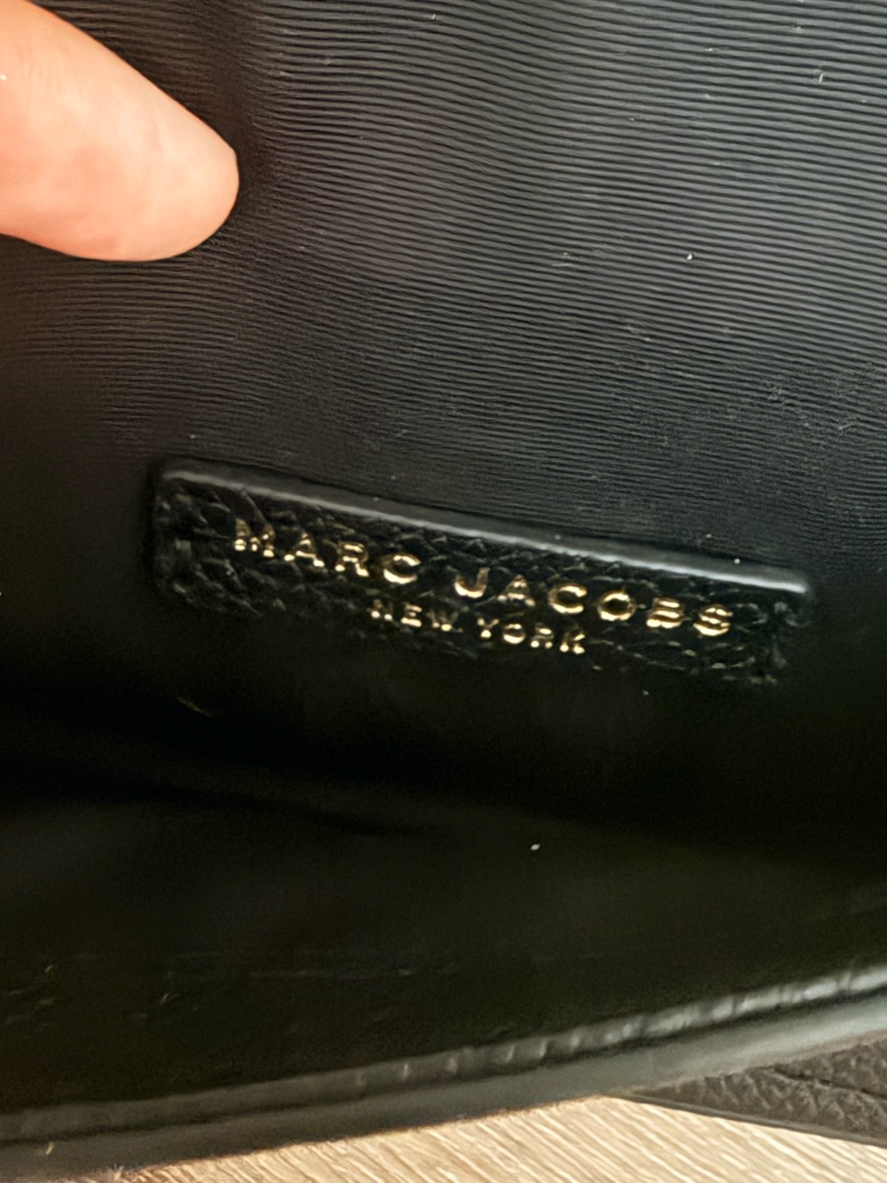 Marc Jacobs Black Pebbled Leather Phone Crossbody Bag Wallet - Picture 4 of 5
